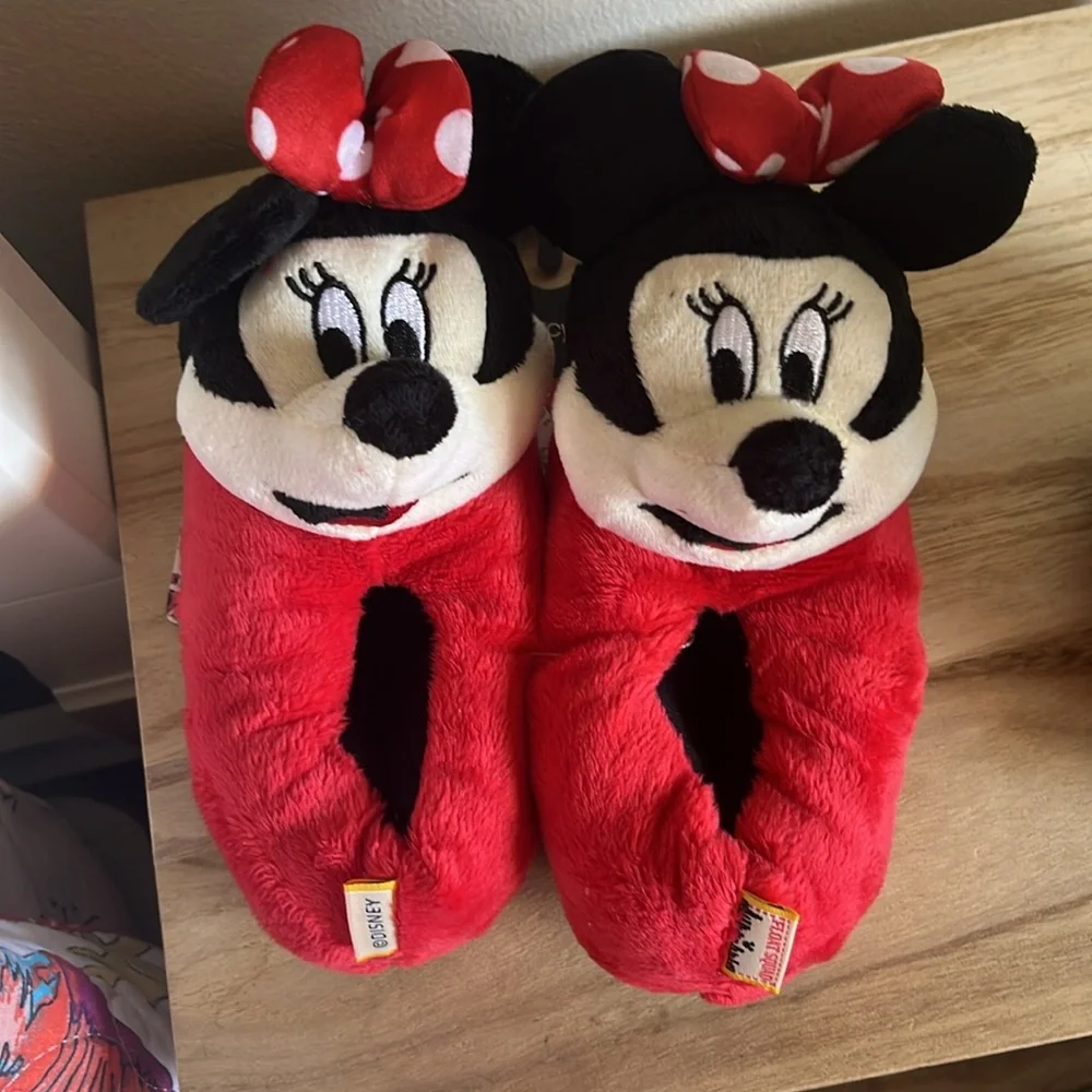 Minnie Mouse Balloon 3D Slippers-NWT